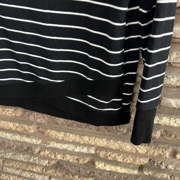 Danskin Black and White Striped Criss Cross Long Sleeve Top Size Small - Picture 4 of 7